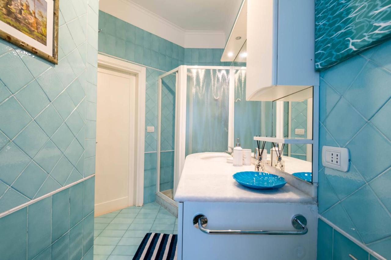 Modern Apartment To Relax In The City Center Bari Zewnętrze zdjęcie
