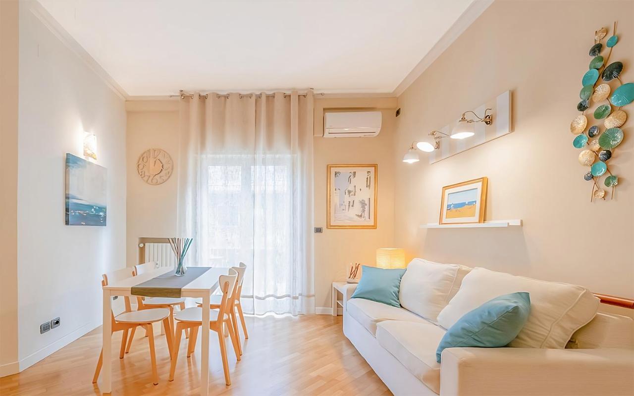 Modern Apartment To Relax In The City Center Bari Zewnętrze zdjęcie