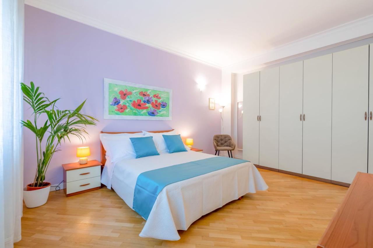 Modern Apartment To Relax In The City Center Bari Zewnętrze zdjęcie