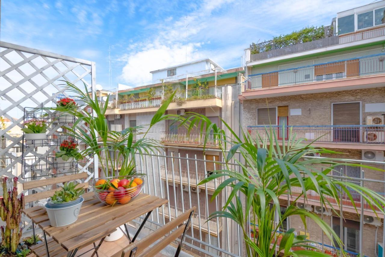 Modern Apartment To Relax In The City Center Bari Zewnętrze zdjęcie